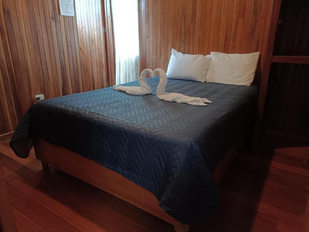 Habitacion Doble — baño privado