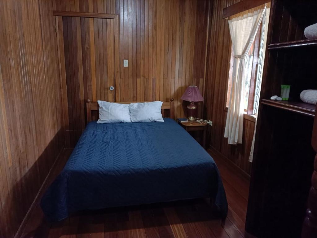 Habitacion Familiar #6 — camas individuales y matrimonial